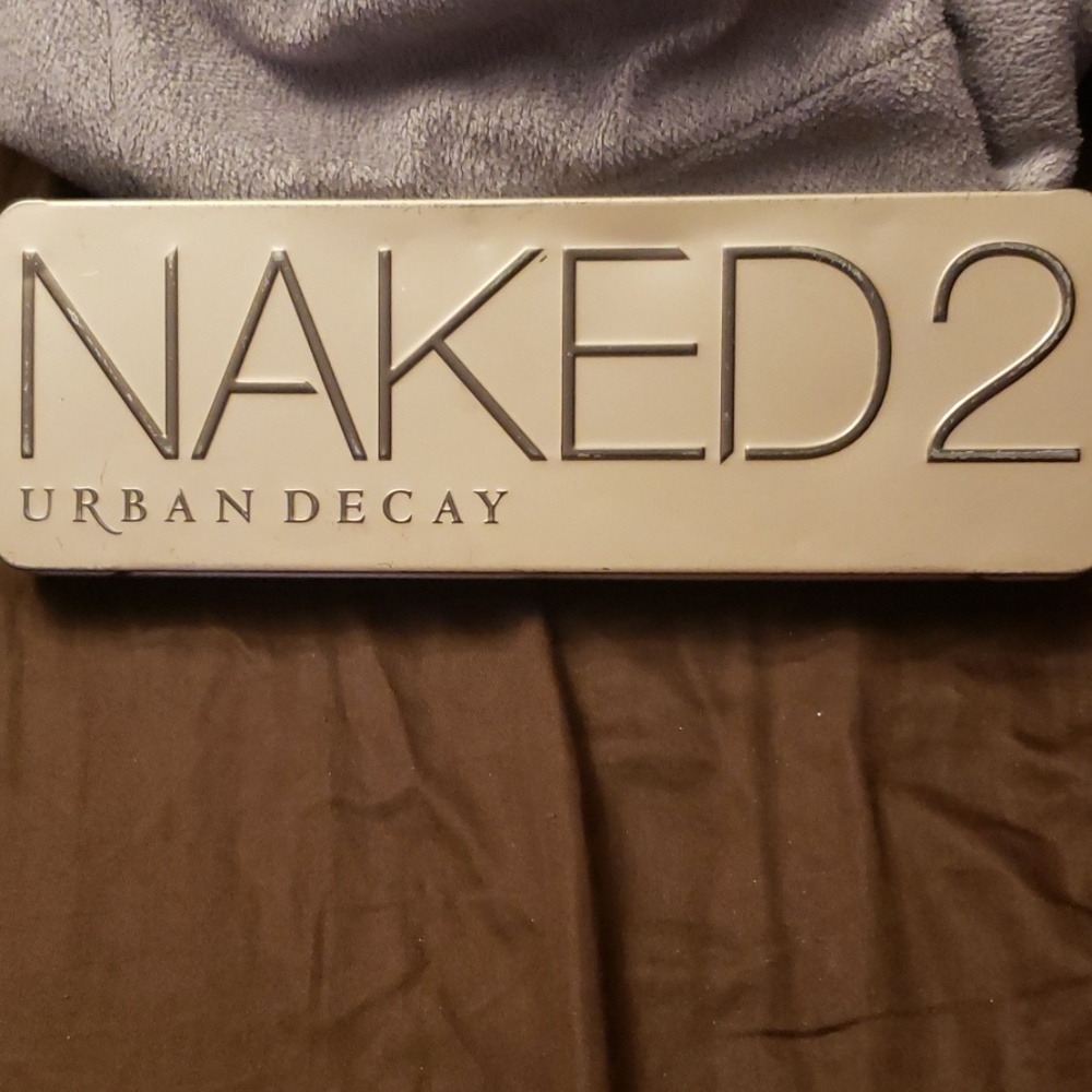 Urban decay Naked 2